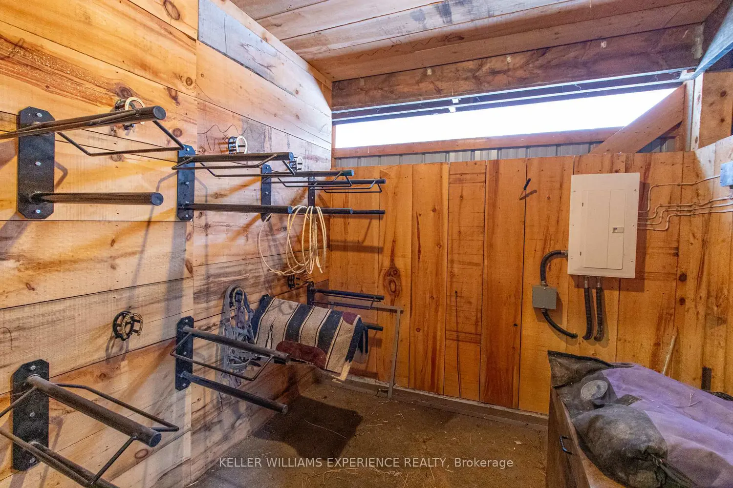 Additional image 10 of 744 Trunk Road