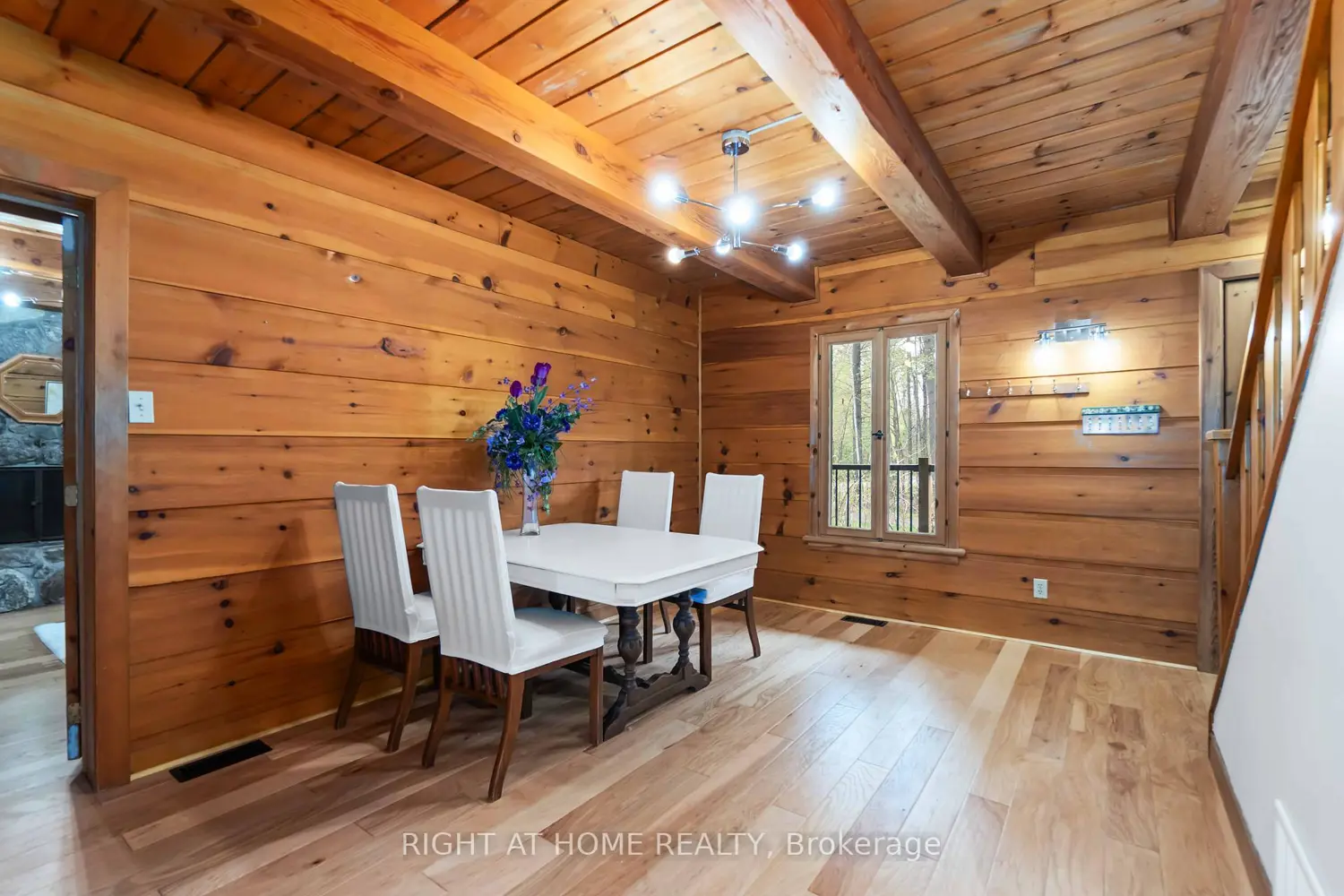 101 Myrtle Lane photo 5