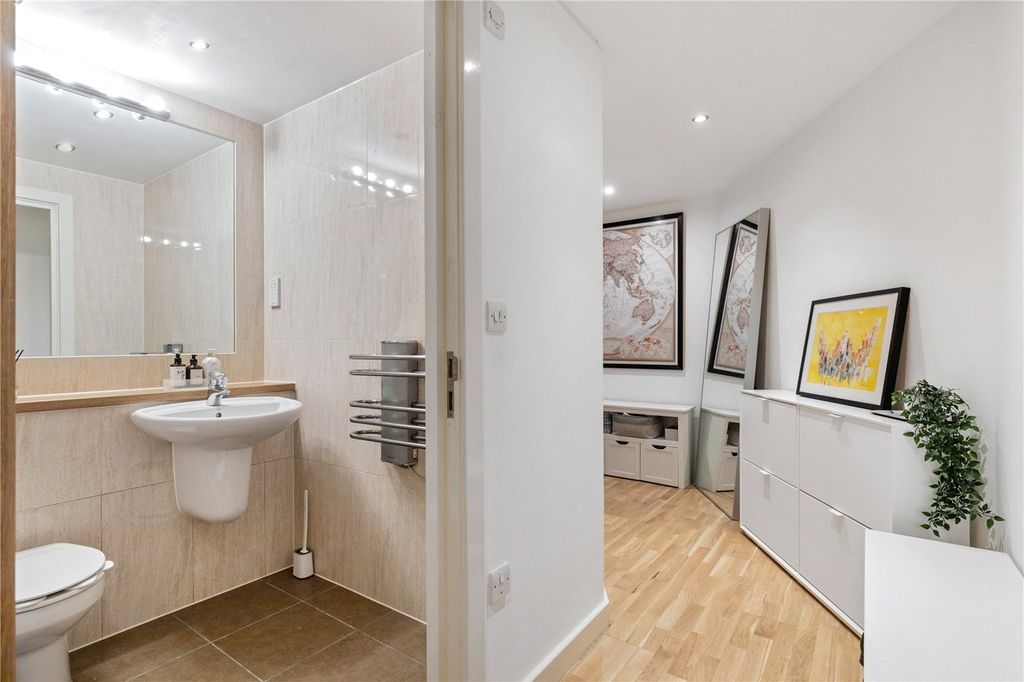 Additional image 10 of 2 bed flat for saleBalmes Road, London N1