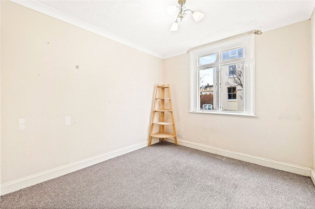 Additional image 2 of 2 bed flat for saleBrunswick Road, Hove, East Sussex BN3
