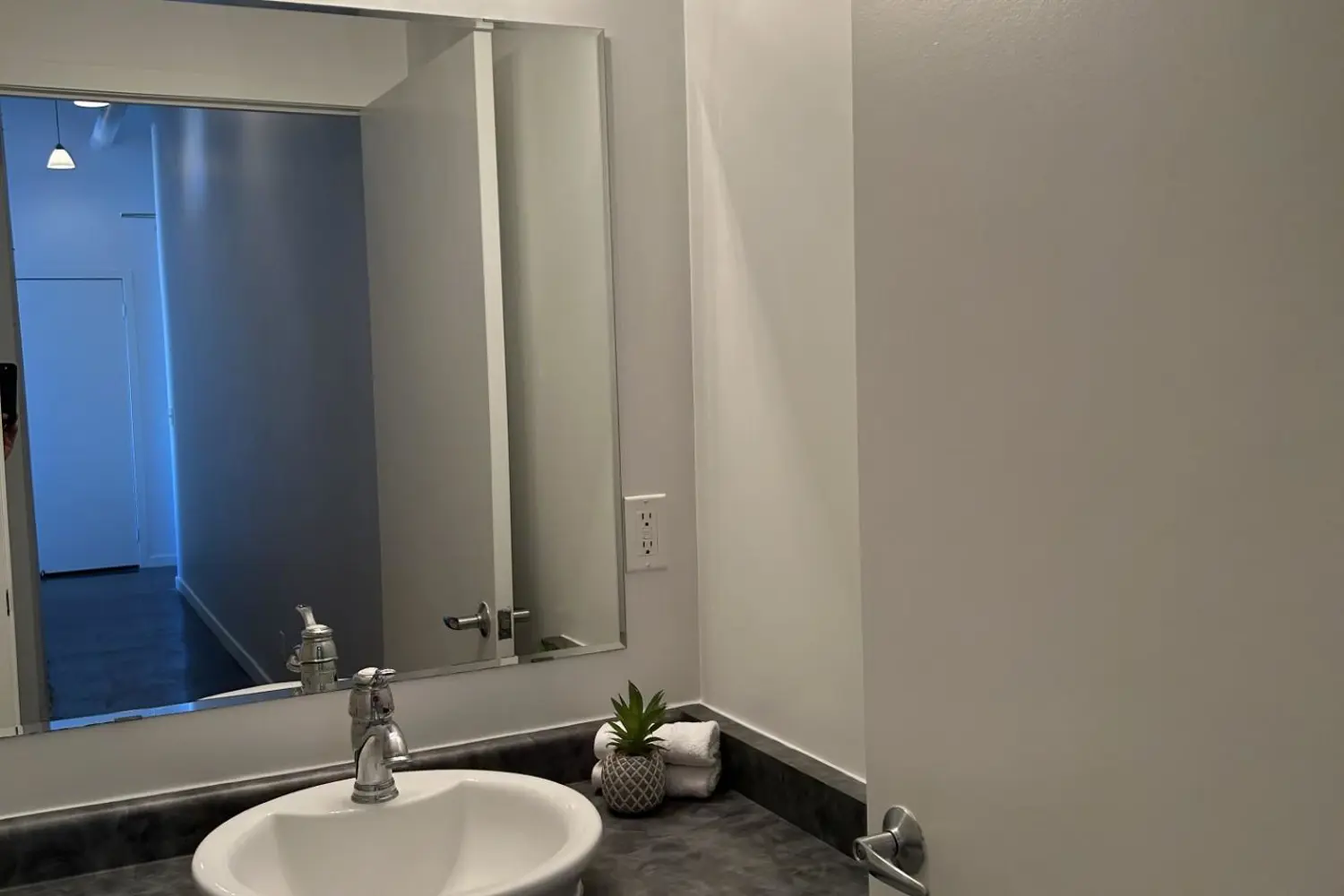 Additional image 14 of 410 King Street 207