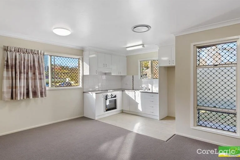 Additional image 4 of AU/33 TINGALPA Street, Wynnum QLD 4178