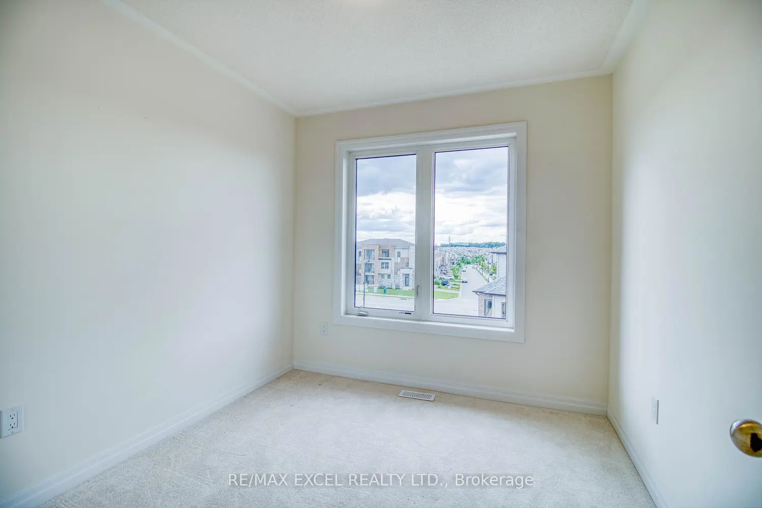 Additional image 11 of 124 Solstice Circle