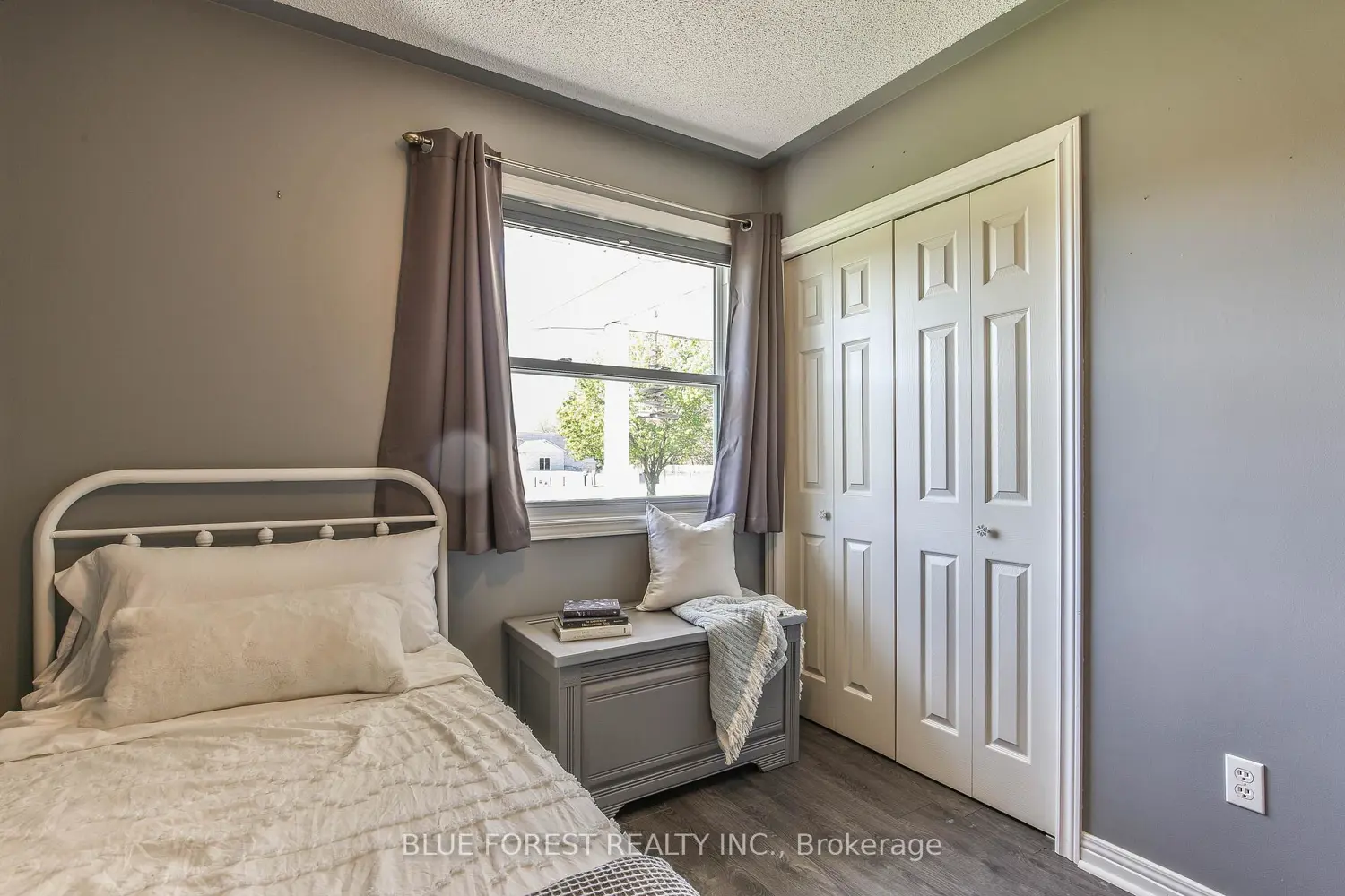 Additional image 8 of 50000 Dingle Street