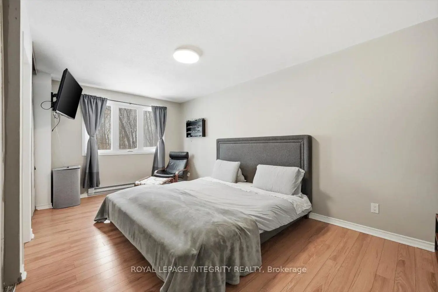 Additional image 13 of 1985 Woods Street