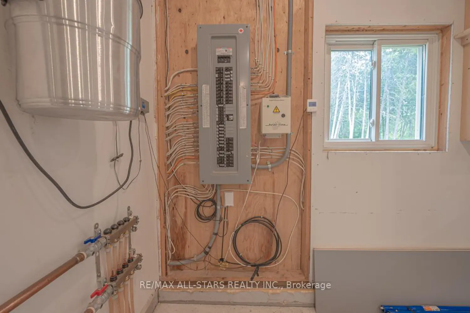 Additional image 19 of 228 Riverside Drive