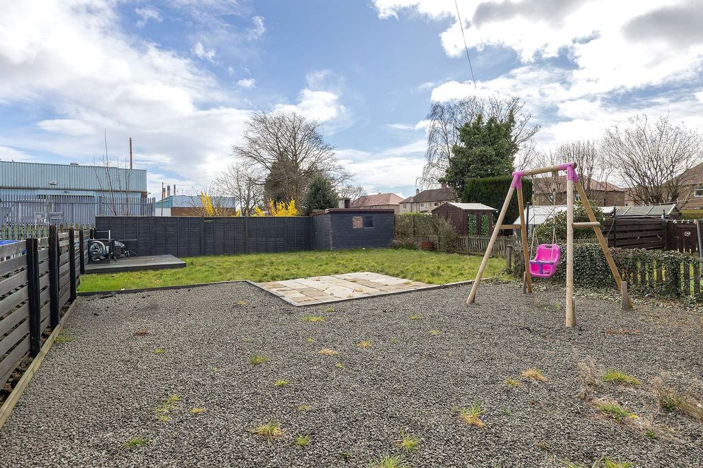 Additional image 12 of 2 bed flat for saleAlbert Avenue, Grangemouth FK3