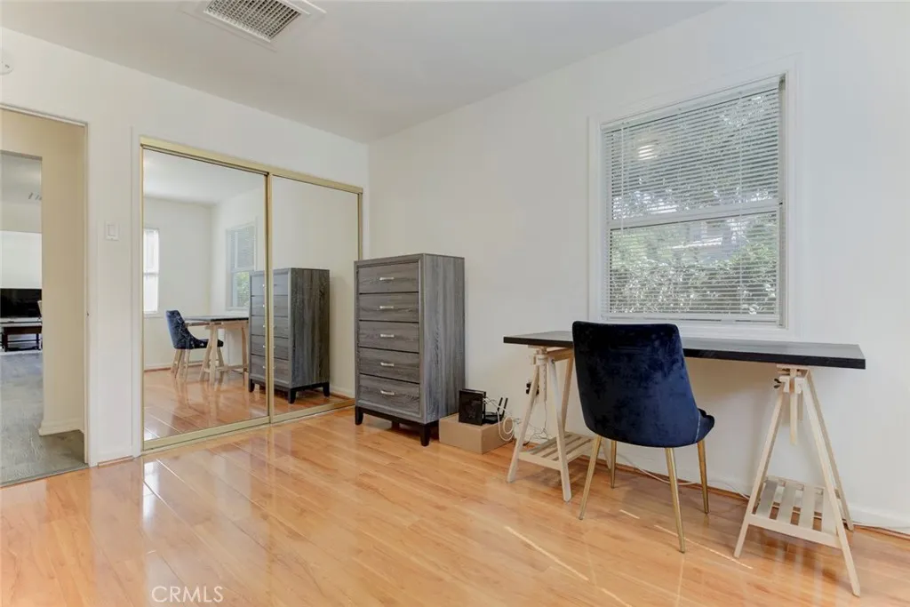 Additional image 96 of 3352 Montrose Ave, La Crescenta, CA 91214