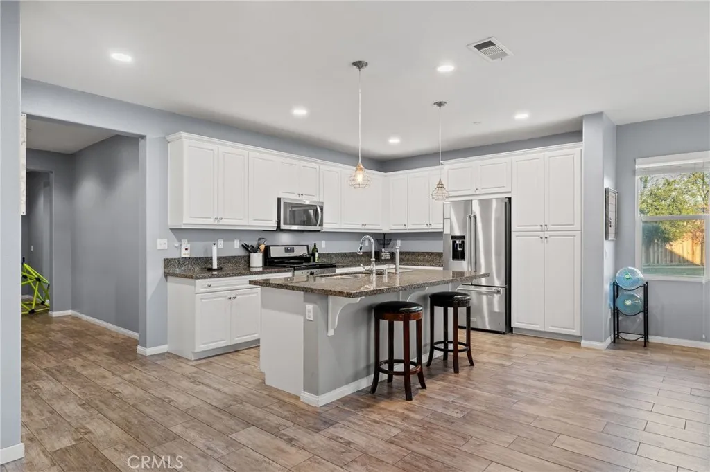 Additional image 87 of 9705 Dutchman Peak Ln, Bakersfield, CA 93311