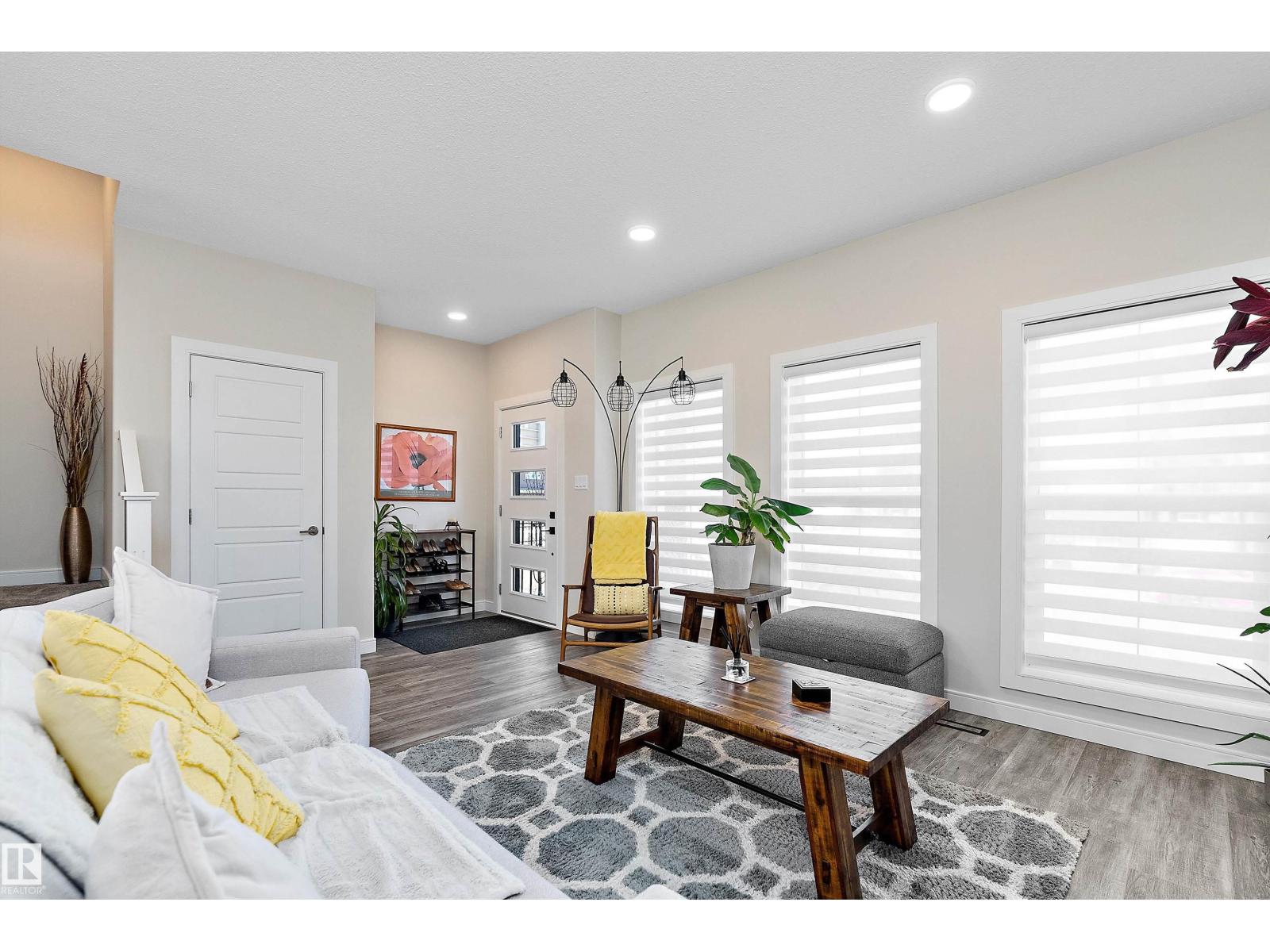 Additional image 6 of 7819 Yorke Road NW, Edmonton, AB, T5G2R6