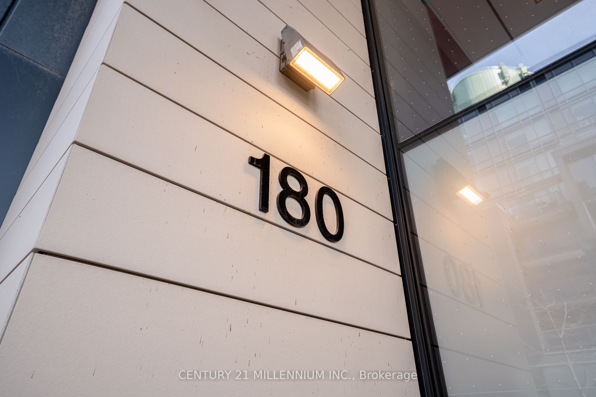 Additional image 4 of S608-180 Mill Street, Toronto, ON, M5A 0V7