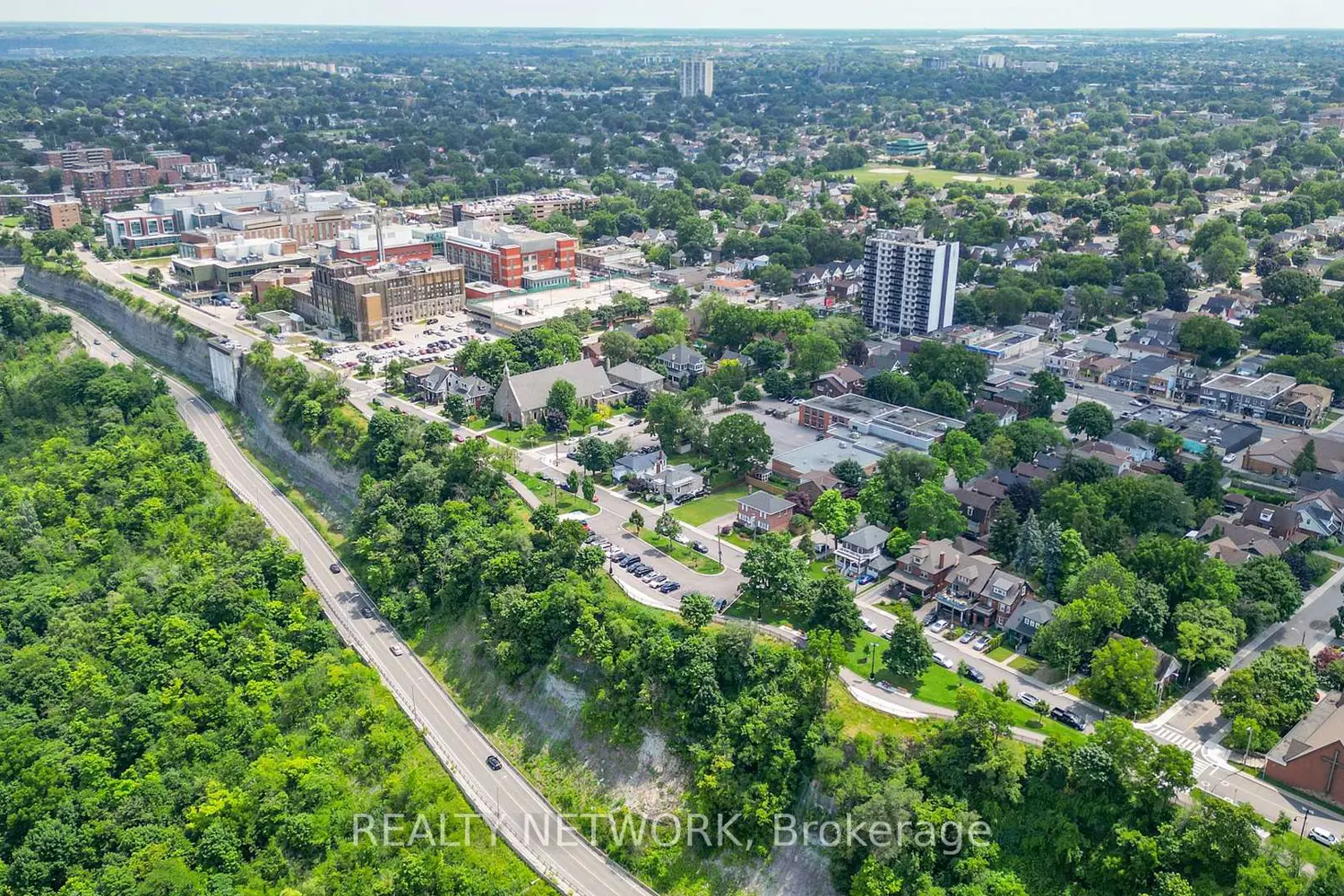 Additional image 13 of 238 Mountain Park Avenue