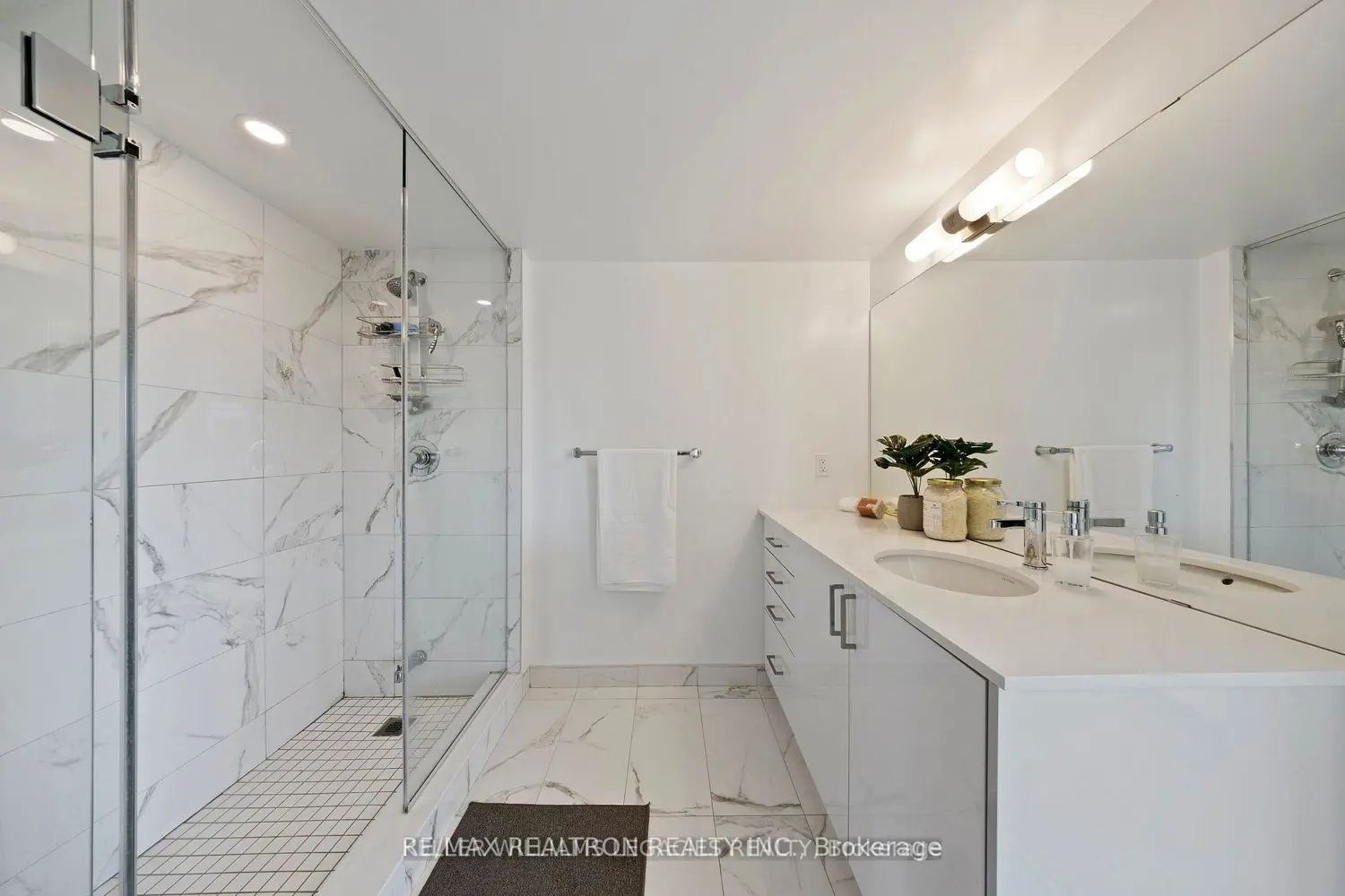 Additional image 9 of 155 Downsview Park Boulevard 206