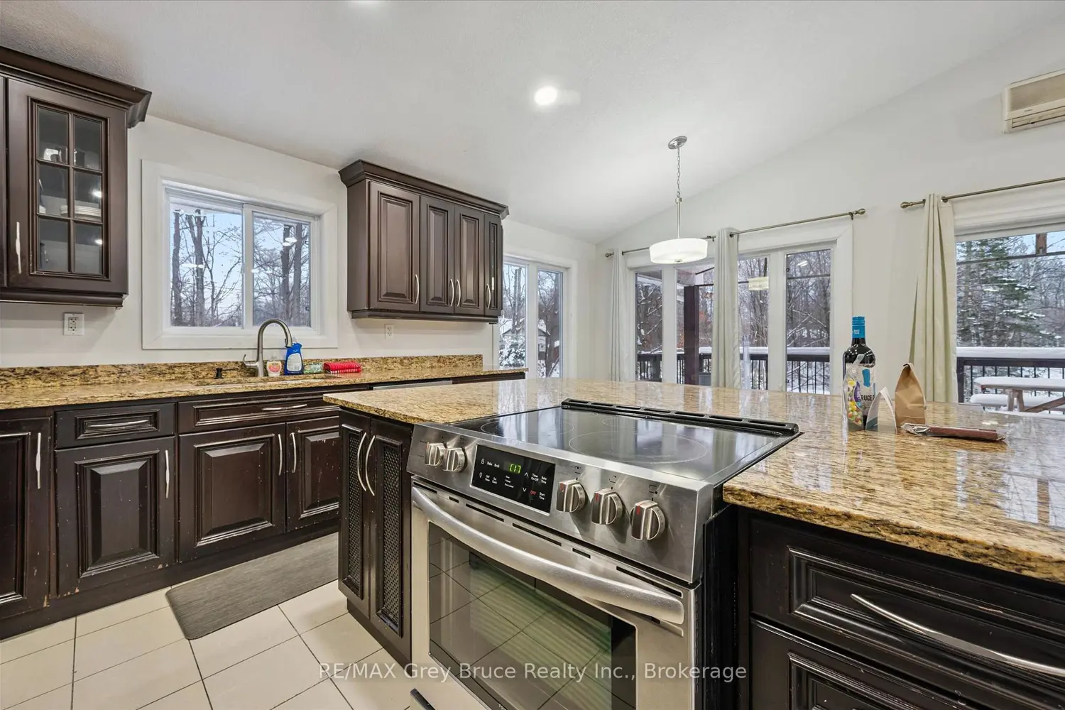 Additional image 7 of 3 Sugarbush Road