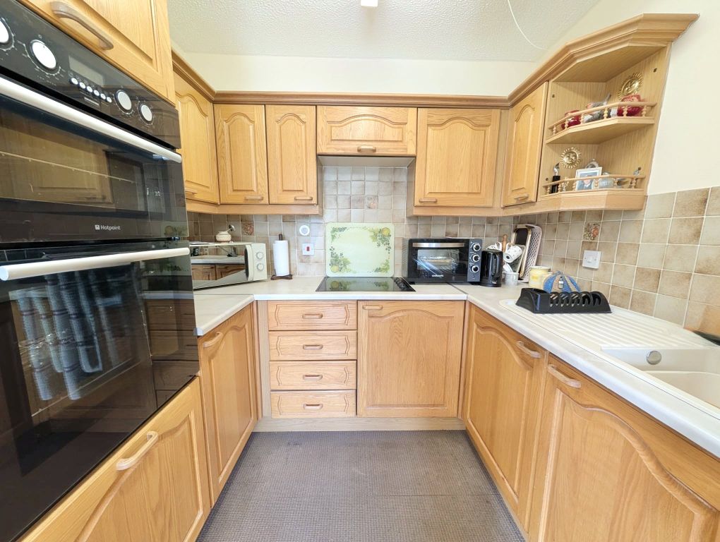 Additional image 5 of 2 bed flat for saleHinderton Road, Neston, Cheshire CH64