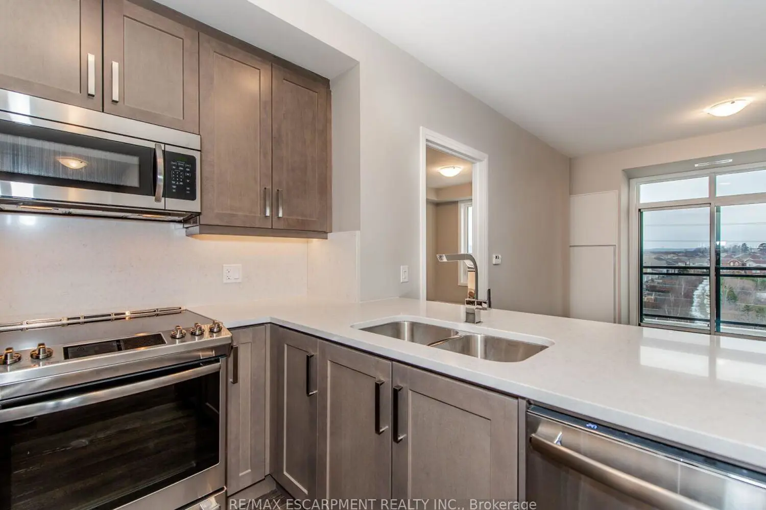 Additional image 9 of 1105 Leger Way 412