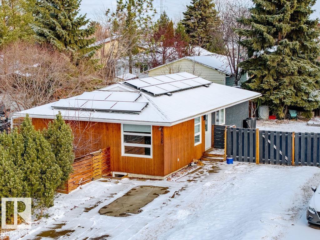 8816 25a Avenue NW, Edmonton, AB, T6K2W7