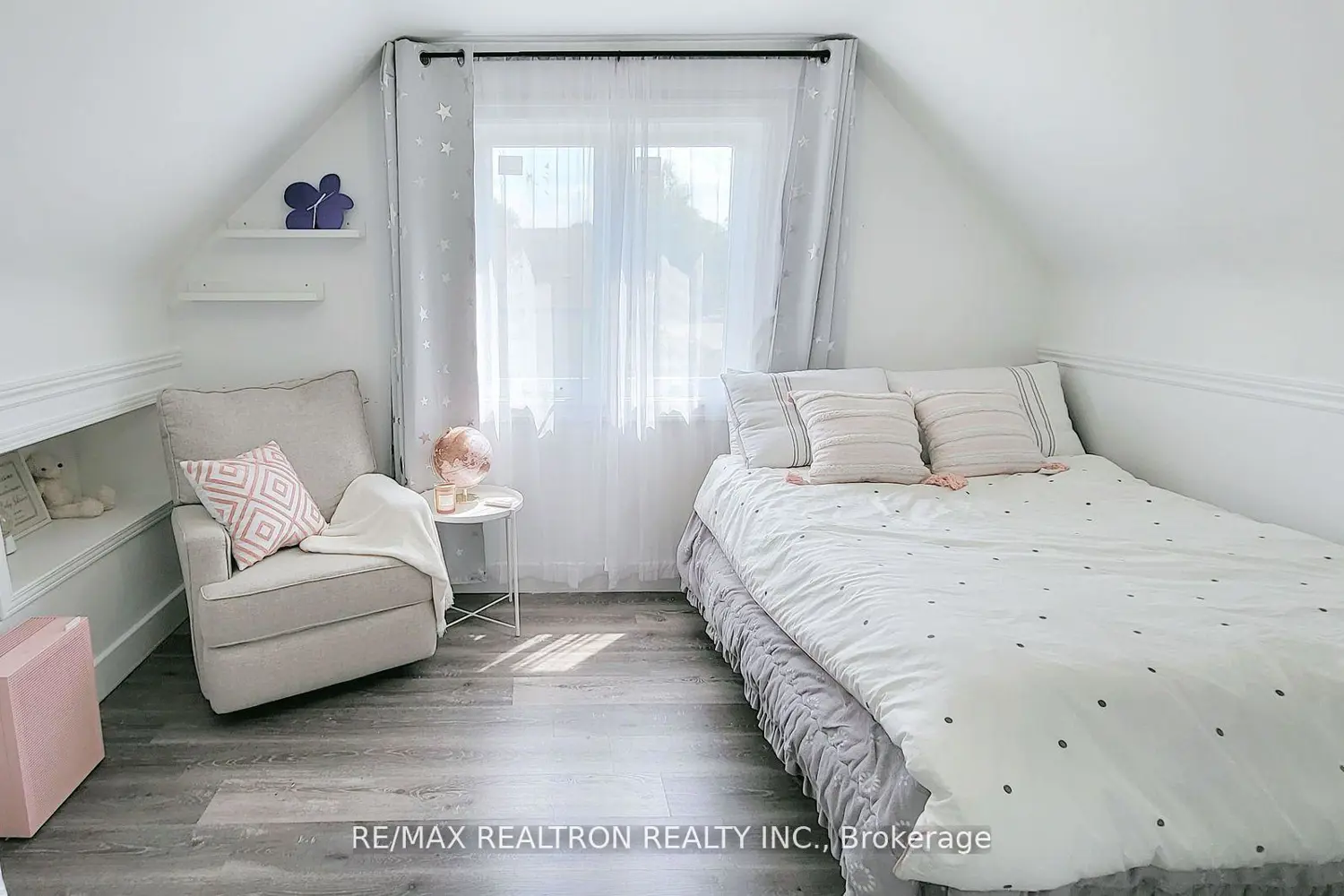 Additional image 9 of 15 West 1St Street