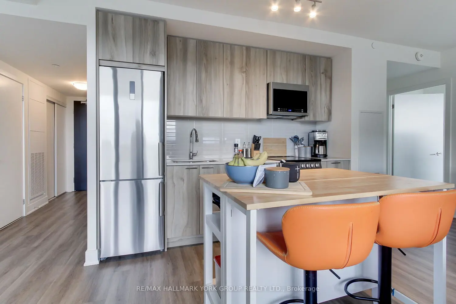 Additional image 8 of 185 Deerfield Road 419