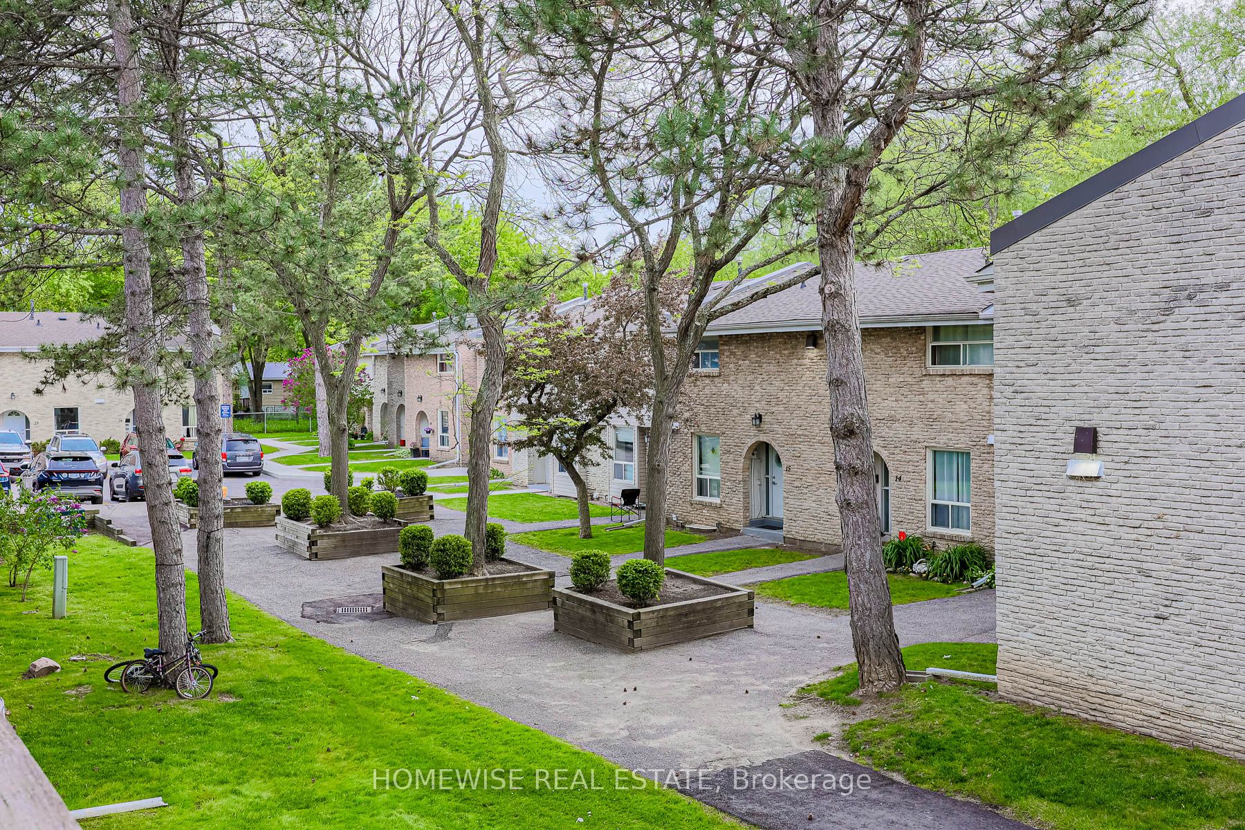 Additional image 2 of 18-560 Waverly Street N, Oshawa, ON, L1J 5Y4