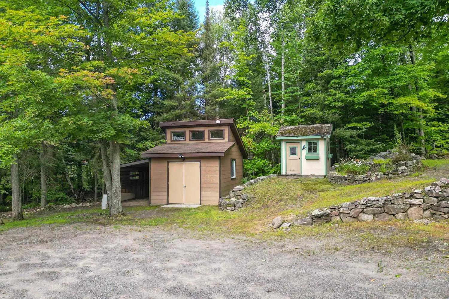 Additional image 20 of 708 Anita Avenue