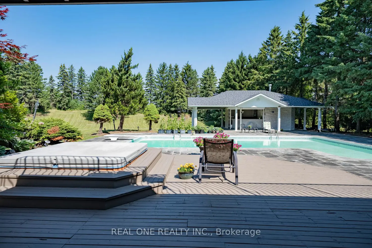 Additional image 3 of 14 Alm Court