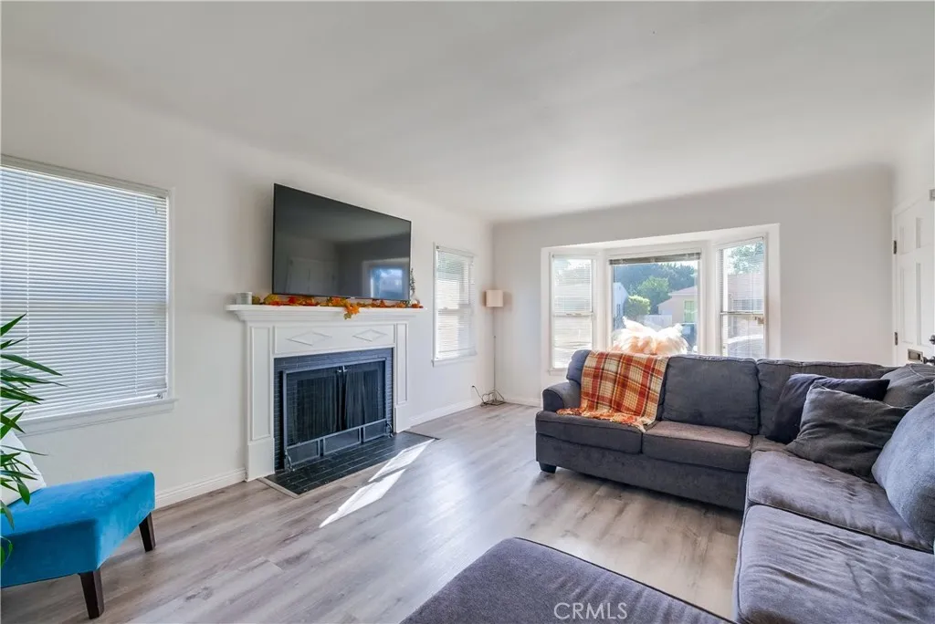 Additional image 56 of 2709 E Van Buren St, Long Beach, CA 90810