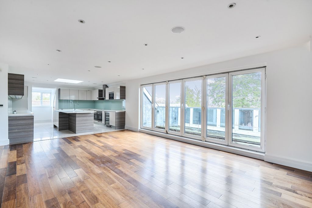 Additional image 6 of 3 bed flat for saleGower Road, Weybridge KT13
