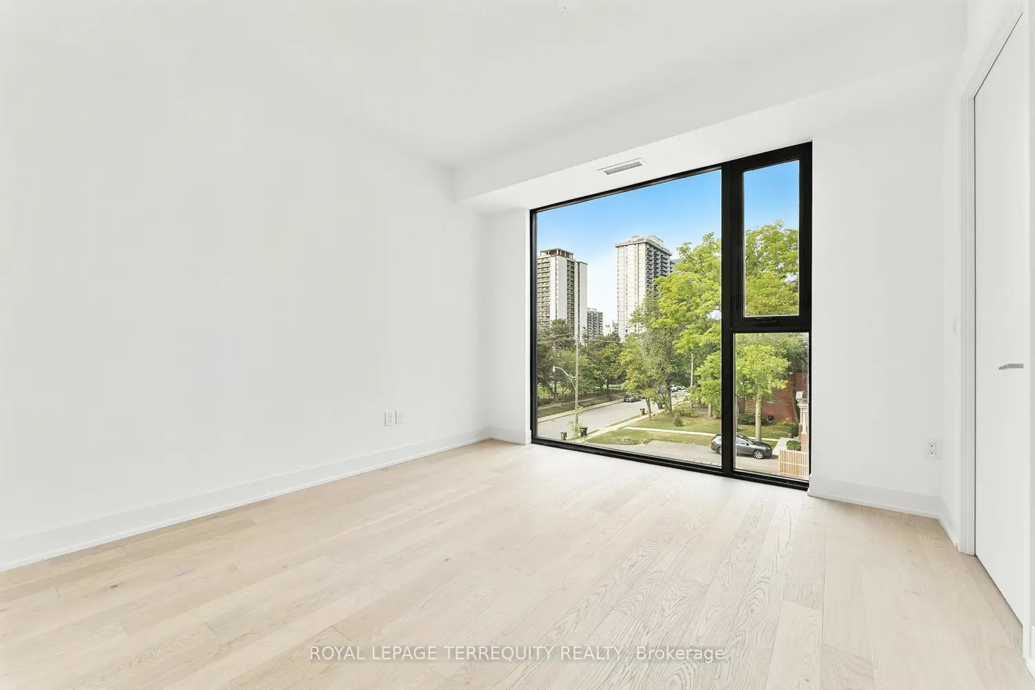 Additional image 7 of 200 Keewatin Avenue Ph05