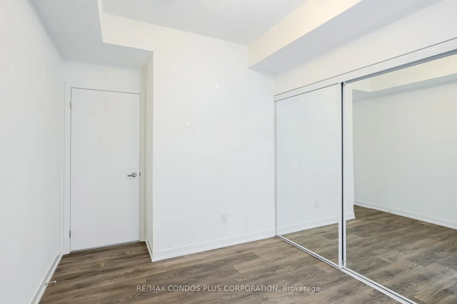 Additional image 8 of 100 Canon Jackson Drive 201