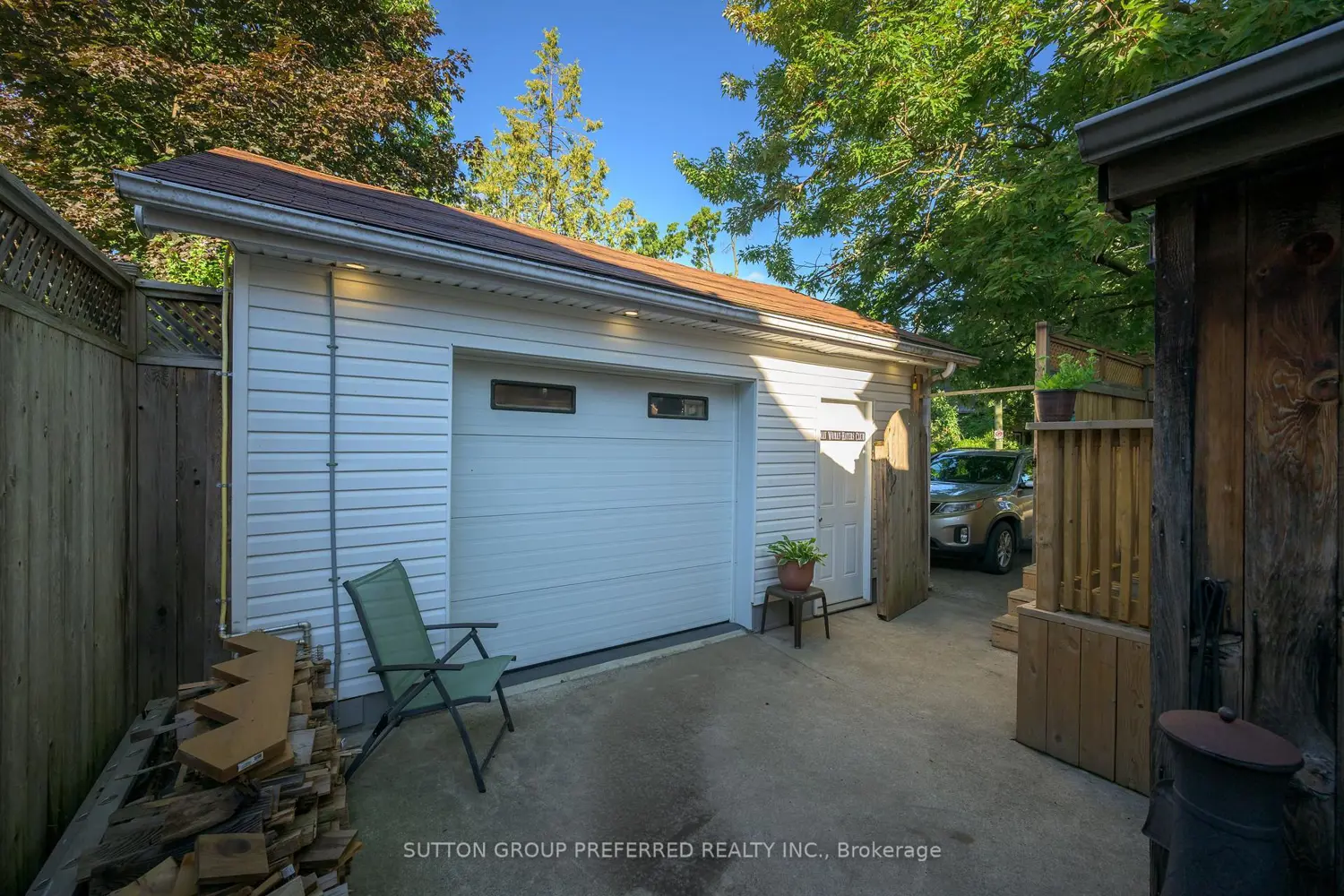 Additional image 5 of 447 Woodman Avenue