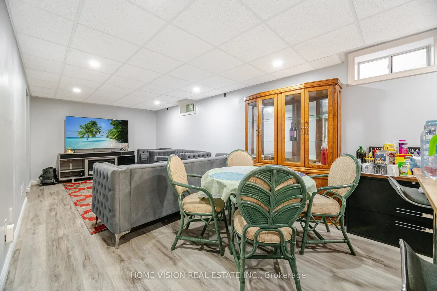 Additional image 15 of 14 Wintergarden Road