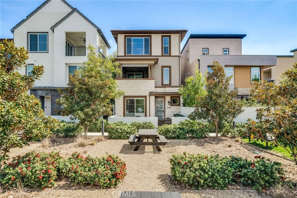 Additional image 95 of 244 Abacus, Irvine, CA 92618