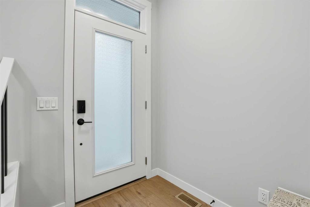 Additional image 3 of 61 Calhoun Crescent NE, Calgary, AB, T3P 1X8