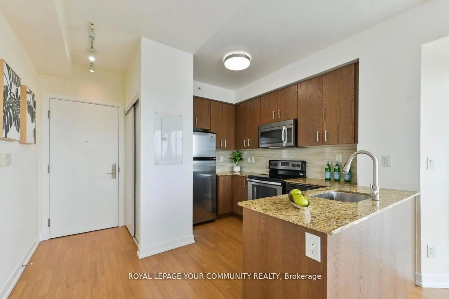 Additional image 6 of 5101 Dundas Street 710