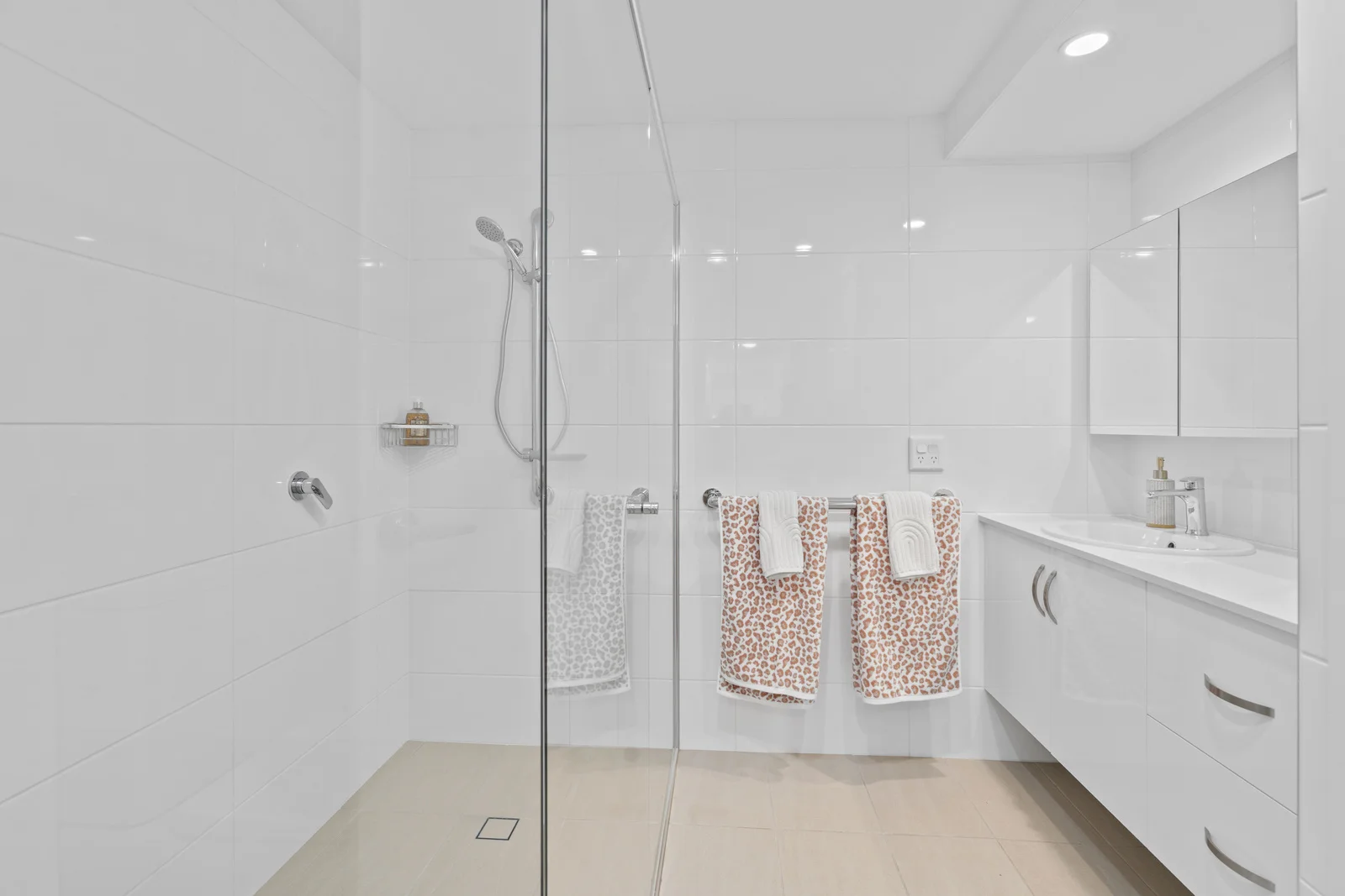 Additional image 9 of 1001/100 Swansea Circuit, Redland Bay QLD 4165