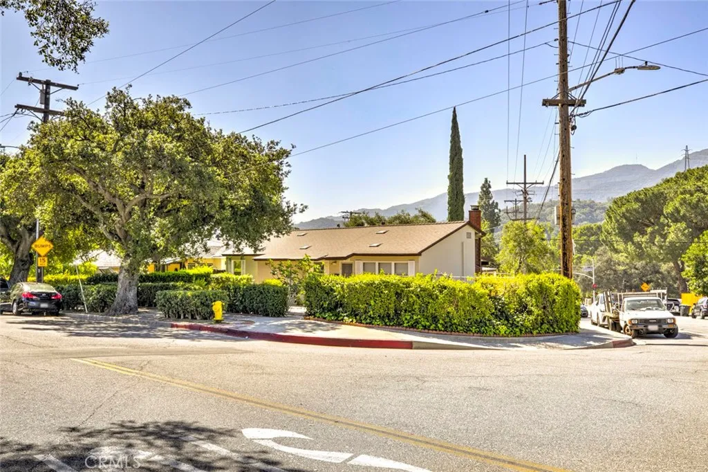Additional image 71 of 3352 Montrose Ave, La Crescenta, CA 91214