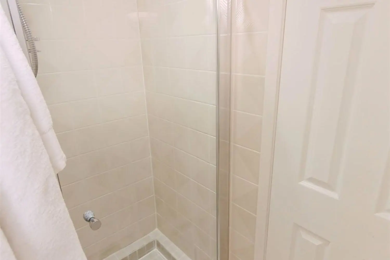 Additional image 12 of 298 Jarvis Street 1607