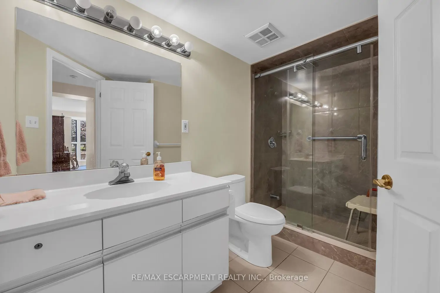 Additional image 15 of 67 Caroline Street 203