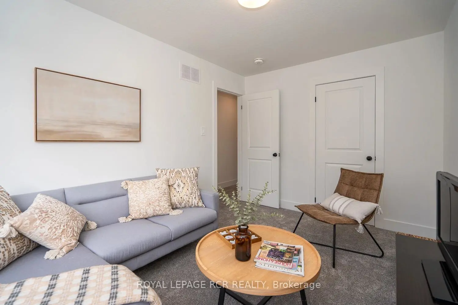 Additional image 14 of 690 Broadway Avenue 8