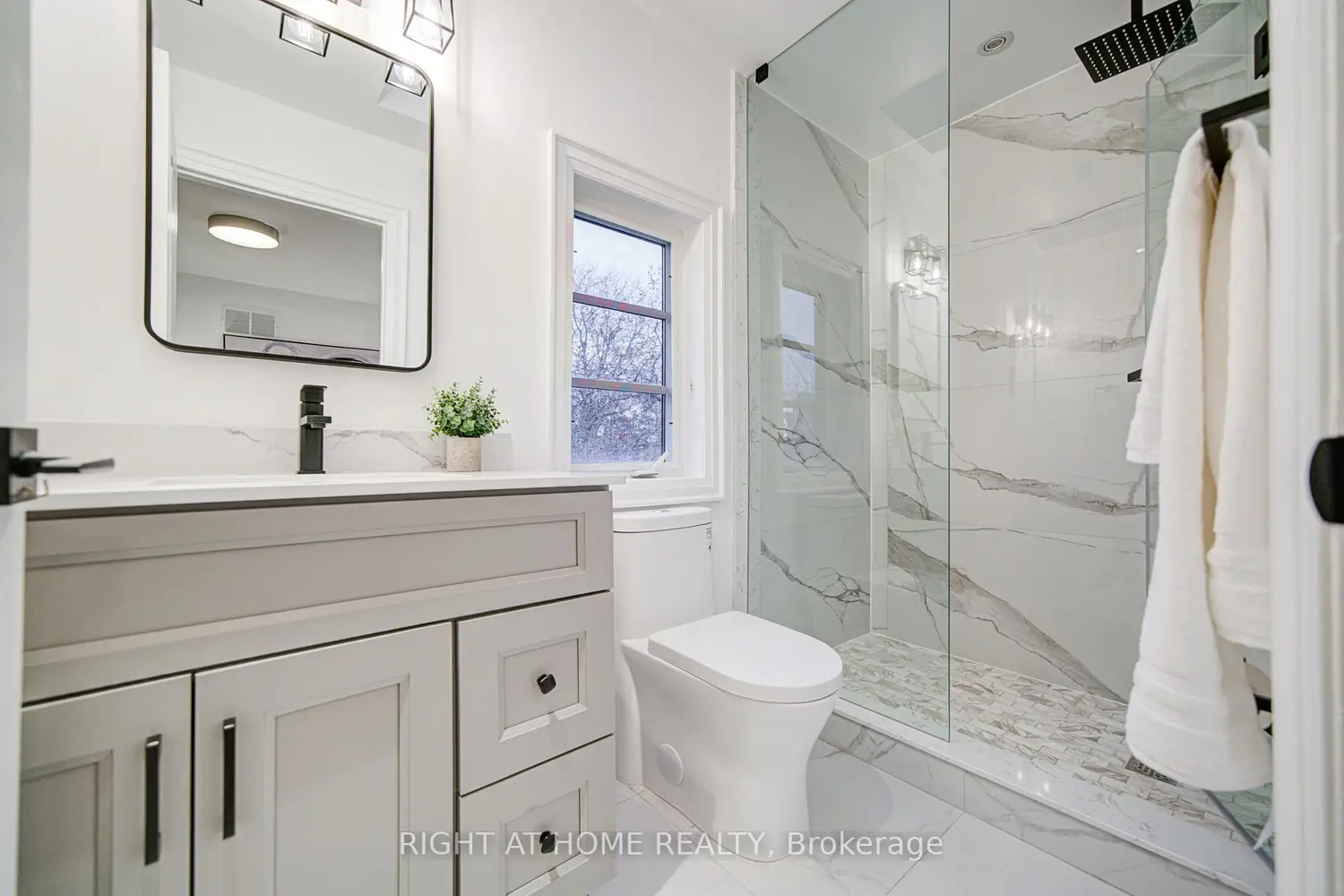 Additional image 16 of 125 Kingsdale Avenue