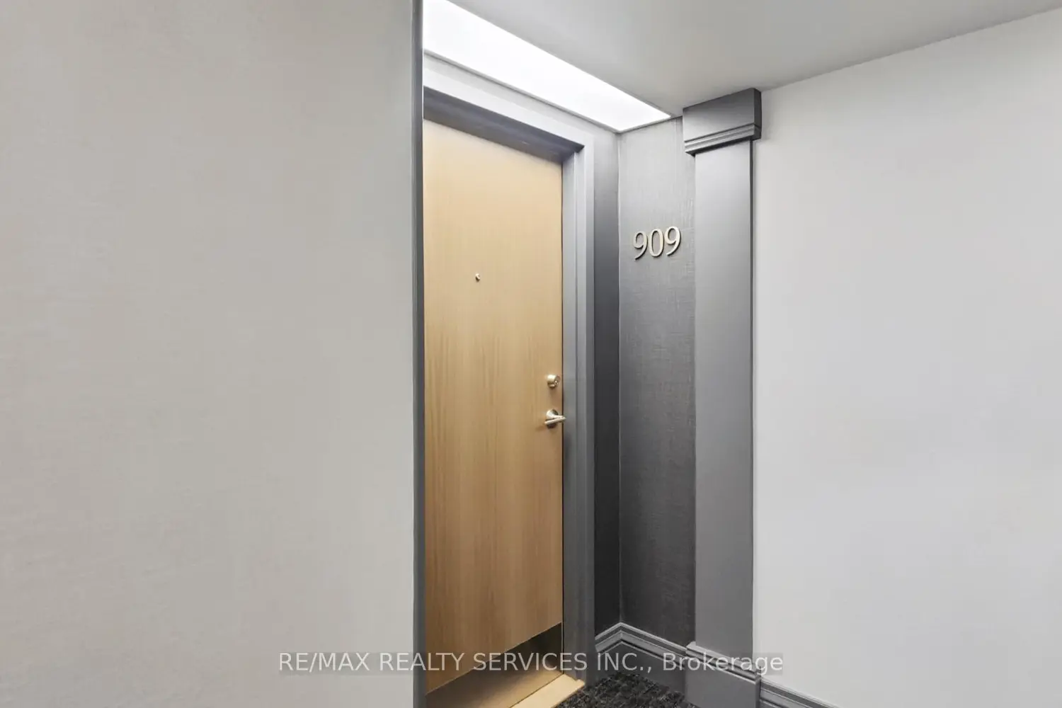 Additional image 9 of 330 Mill Street 909