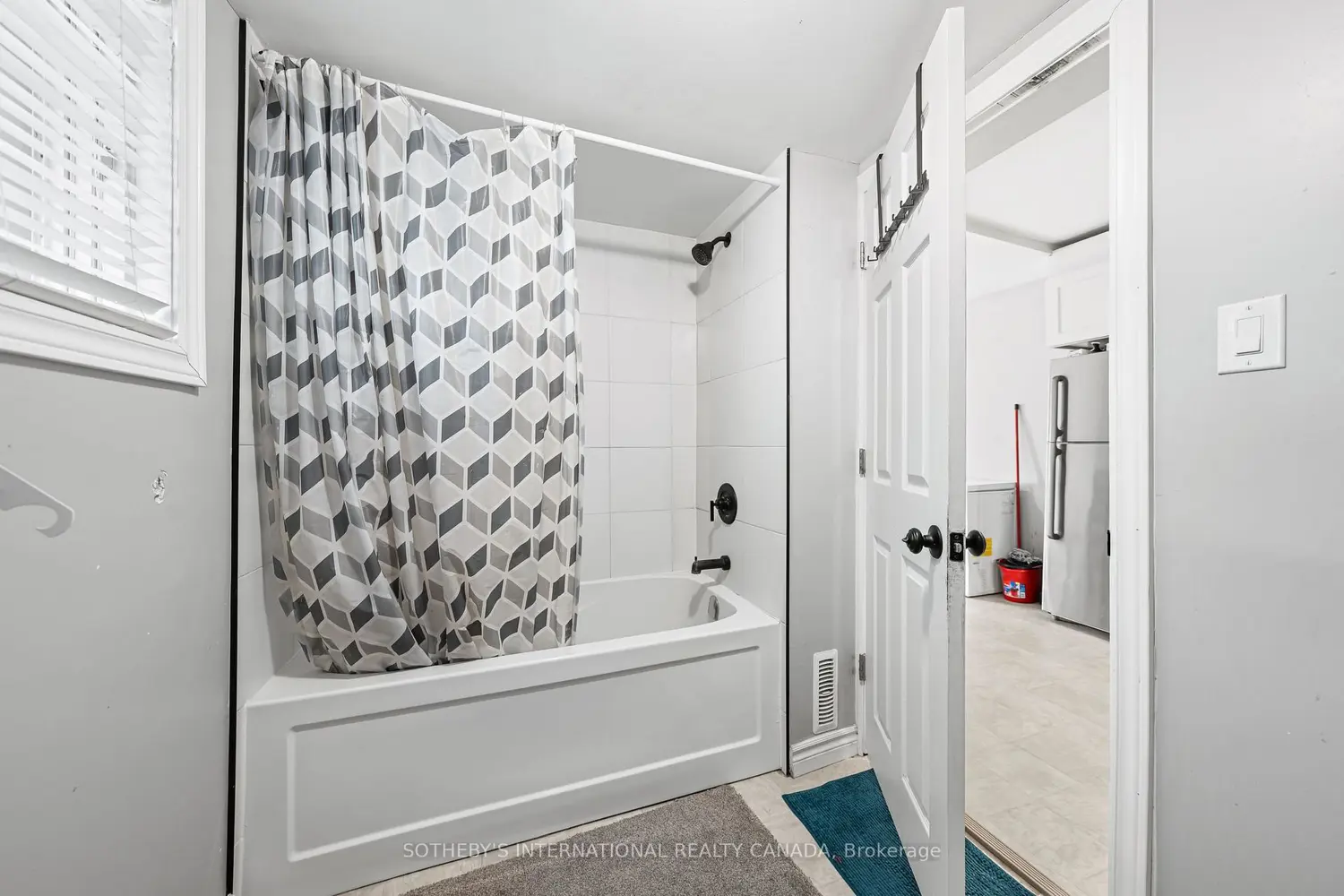 Additional image 11 of 15 Grantham Avenue