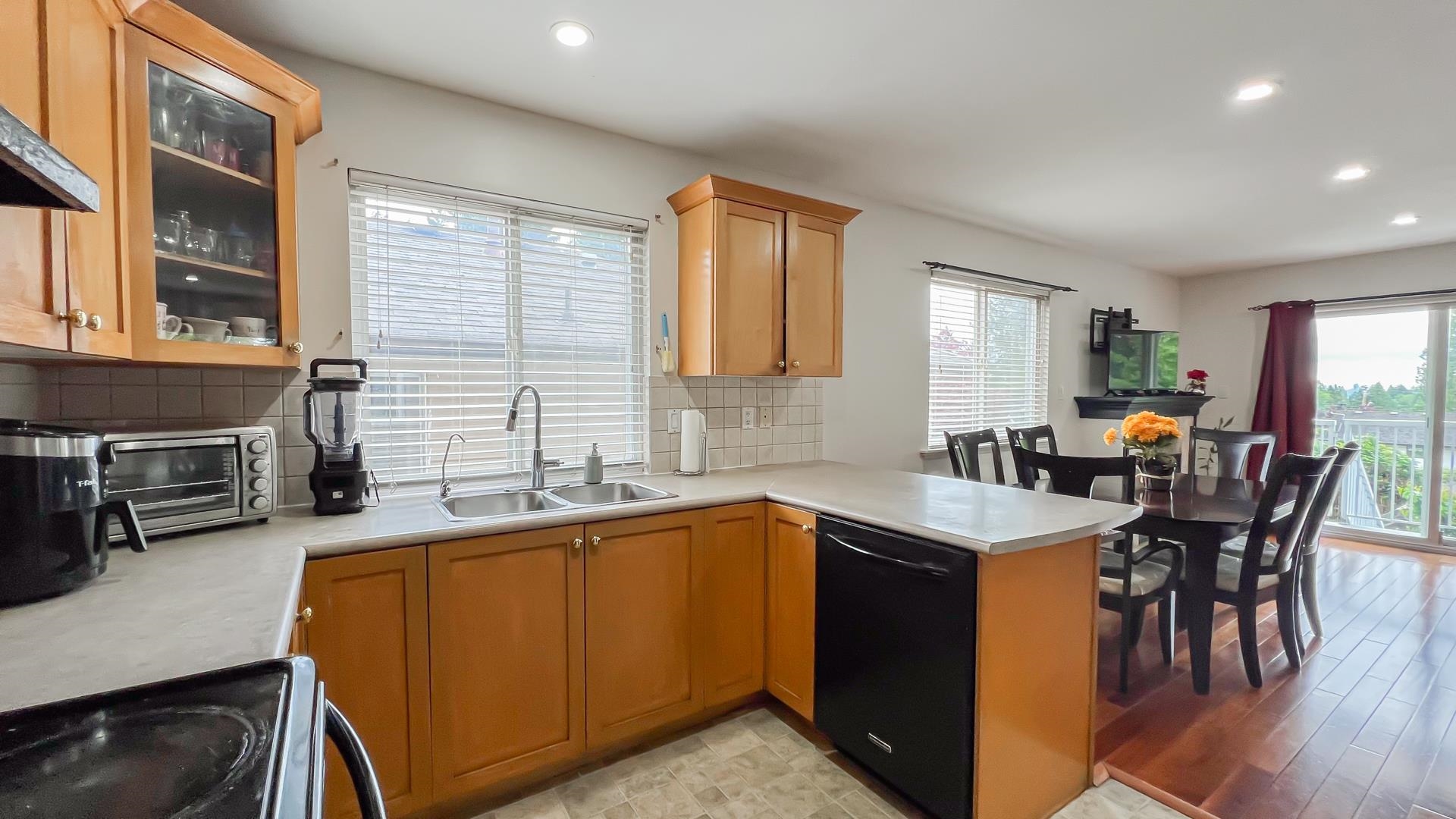 Additional image 6 of 1553 Burrill Avenue, North Vancouver, BC, V7K 1L8