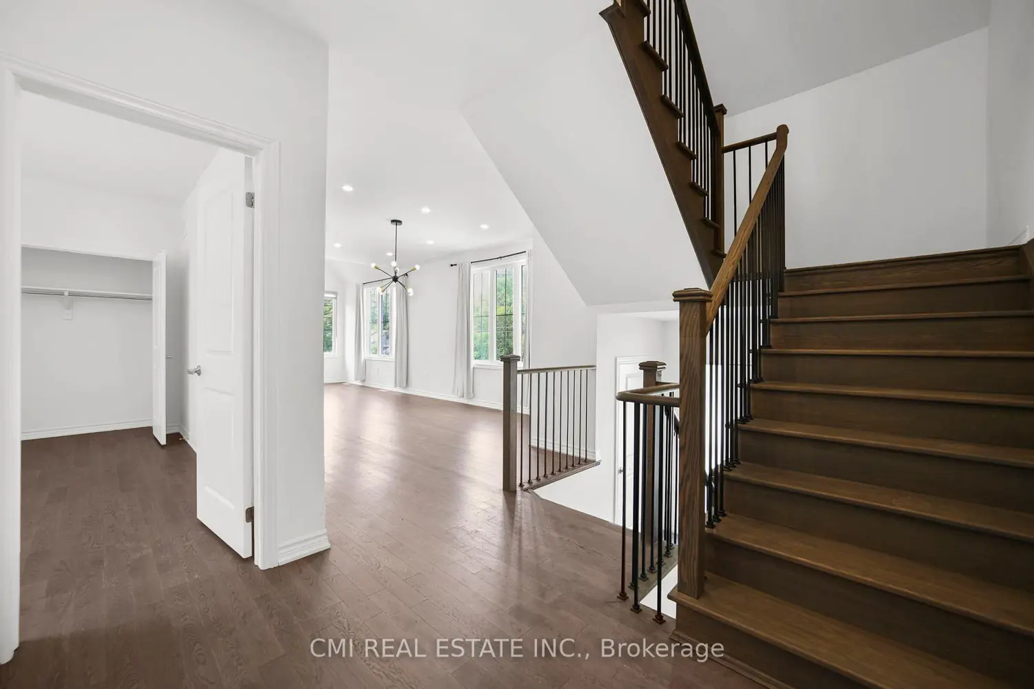 Additional image 12 of 3205 Mosley Street