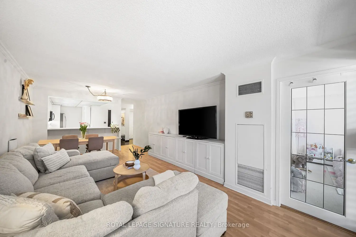 Additional image 7 of 18 Hollywood Avenue 206