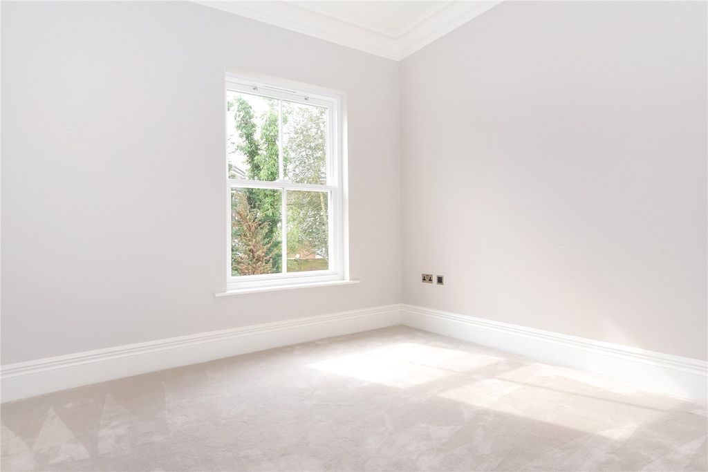 Additional image 12 of 3 bed flat to rentThe Ridge, Ridgemount Road, Sunningdale, Berkshire SL5