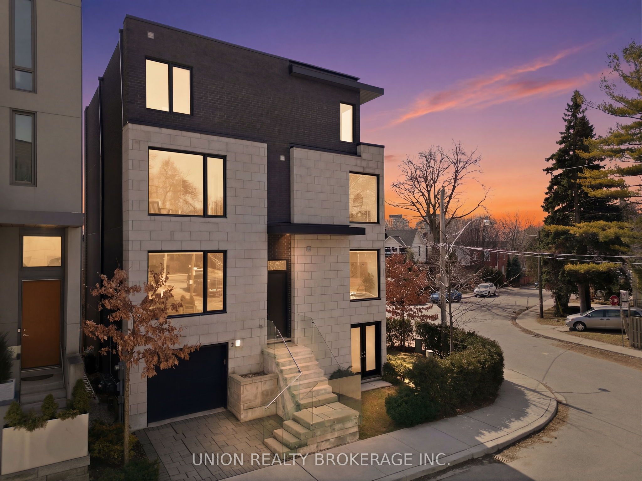 3 Vince Avenue, Toronto, ON, M4L 0A6