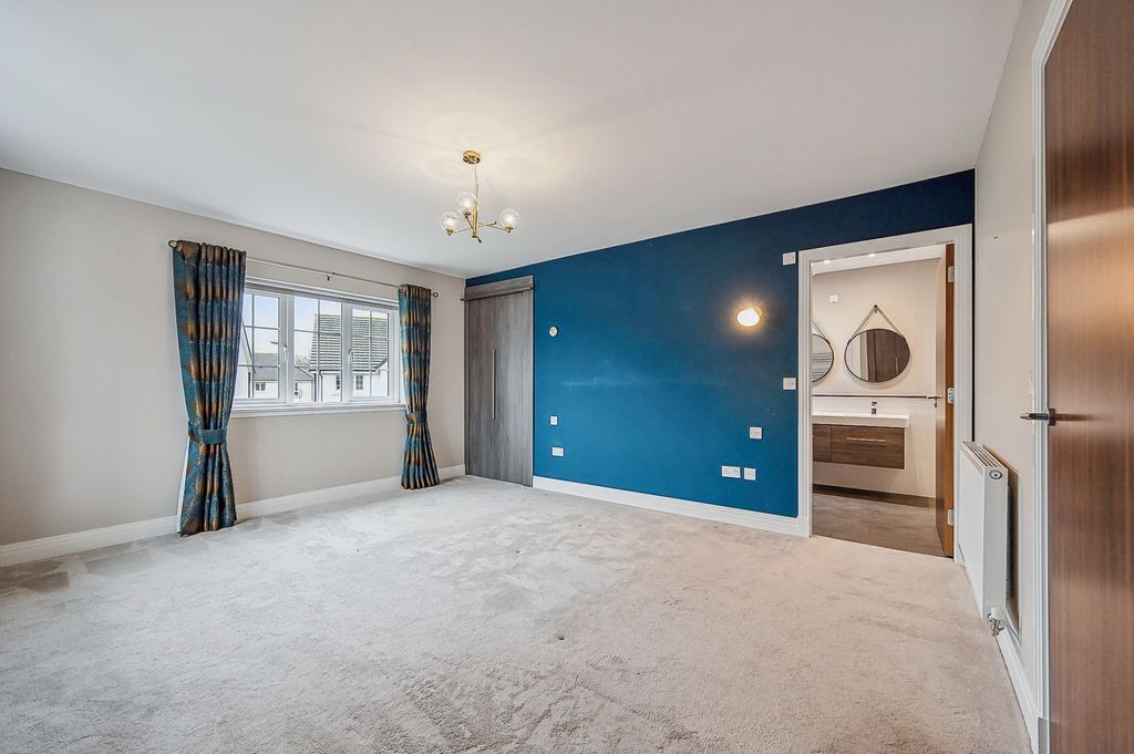 Additional image 19 of 5 bed detached house to rentDalgleish Drive, Bearsden, Glasgow G61