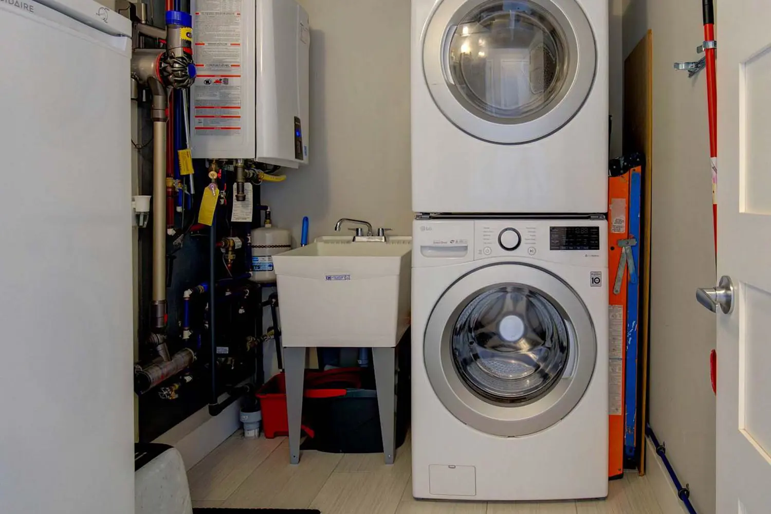 Additional image 12 of 130 Water Street 403